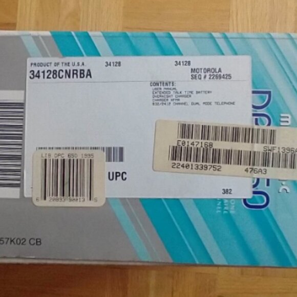 2 x NEW Motorola DPC650 Cell Phones Mobile Phone Vintage - Picture 5 of 6